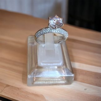 White Gold Engagement Ring with Diamonds