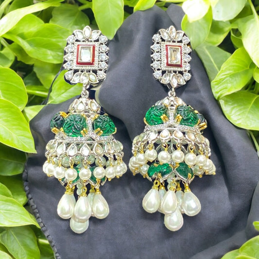 Emerald Pearly Earring