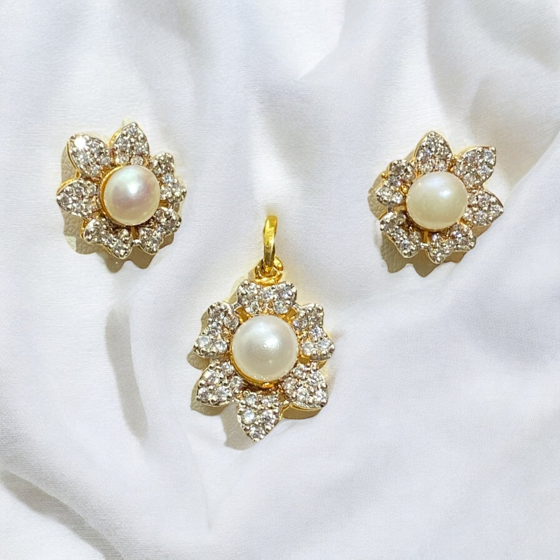 Antique Pearl Locket Set